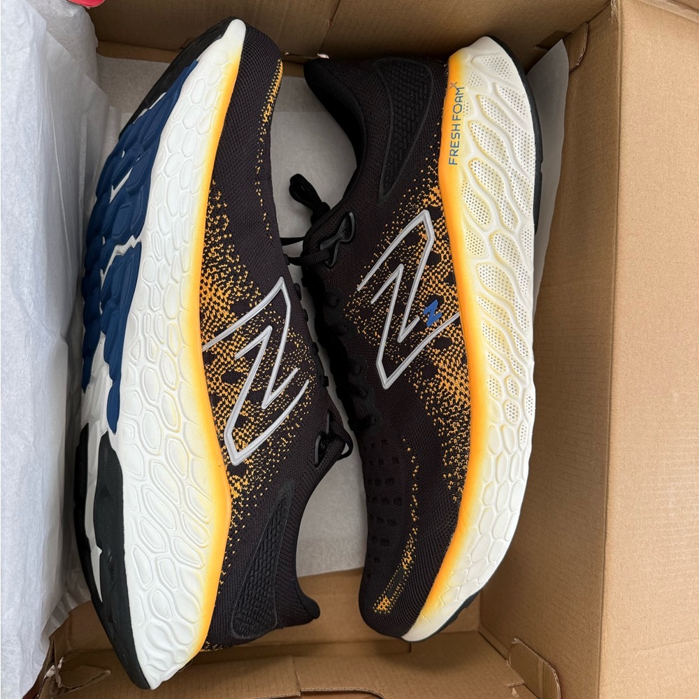 Men’s New Balance Fresh Foam 1080 v12 size 16 wide NWT
